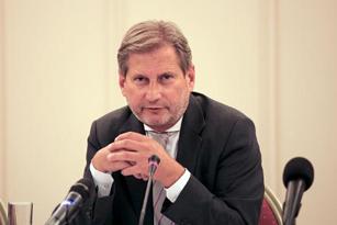 20141126-hahn_0.jpg